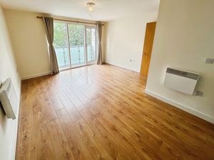 Lounge- click for photo gallery